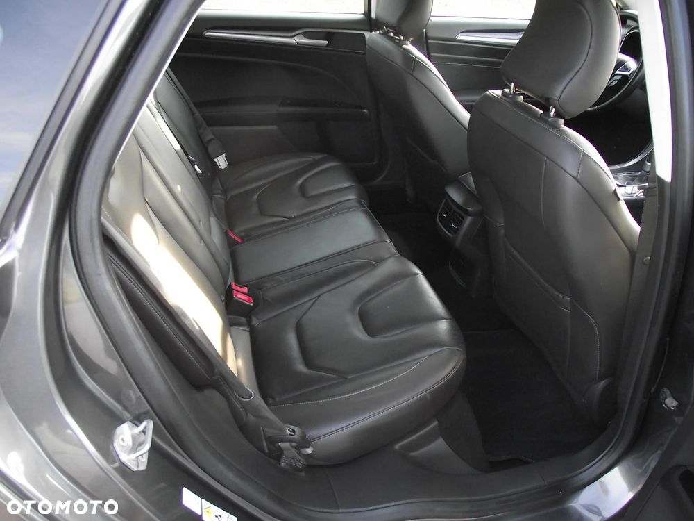 Ford Mondeo 2.0 TDCi Titanium PowerShift - 11