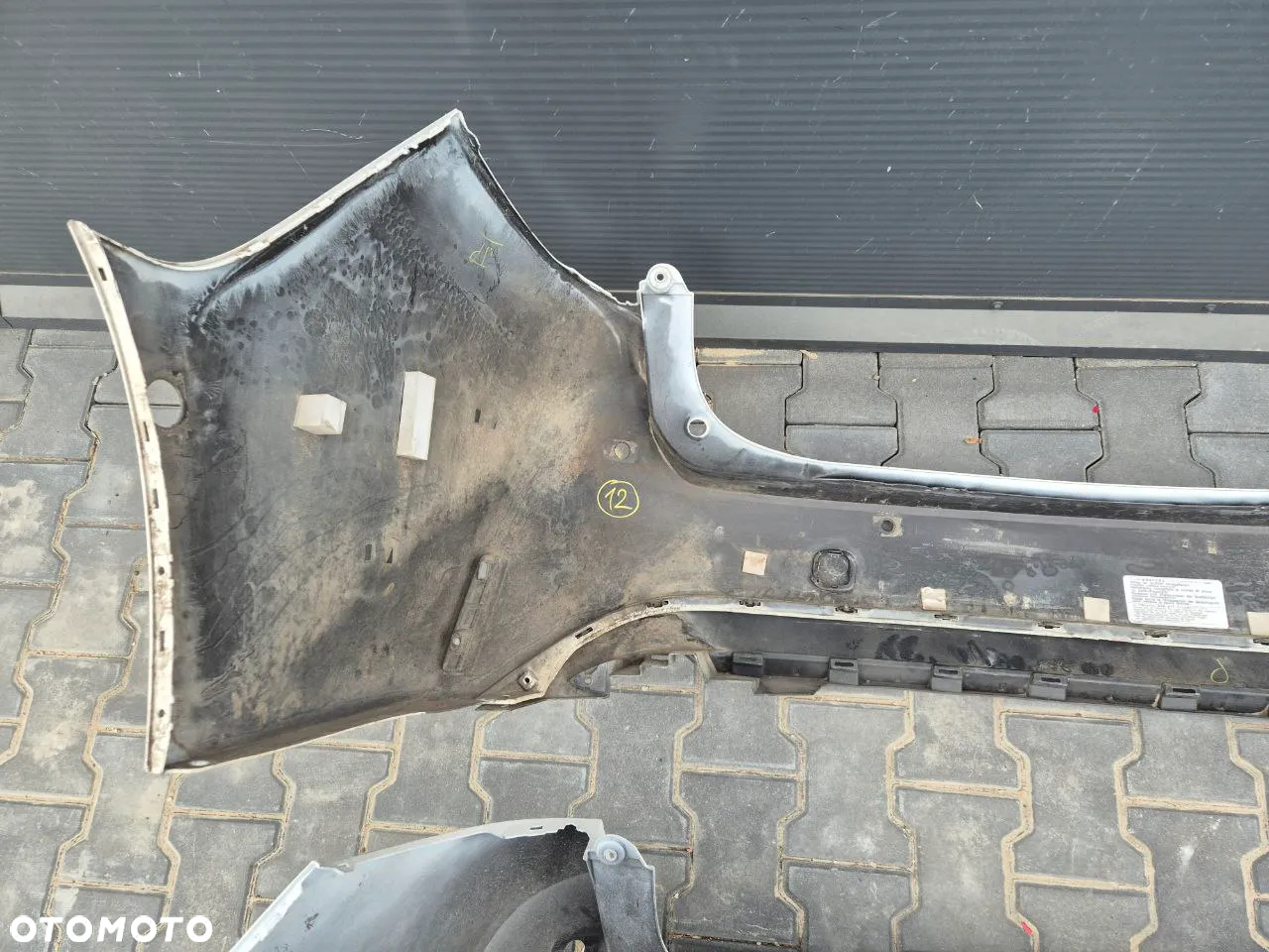 TOYOTA COROLLA E21 KOMBI ZDERZAK TYLNY (dostępne 7 zderzaki) - 23