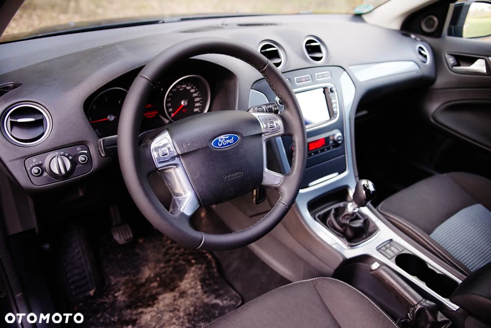 Ford Mondeo 2.0 TDCi Titanium - 13