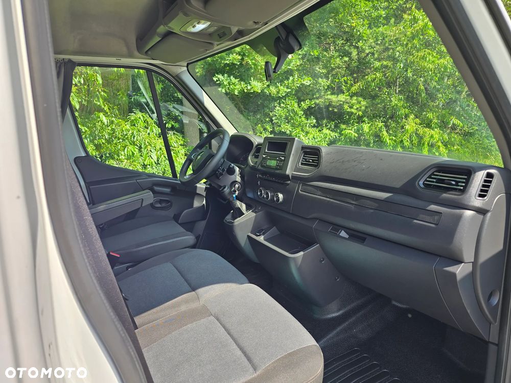 Renault Master 10 EP, Salon PL ASO ,bezwypadkowy, 2023r ,BURTO FIRANA ,poduszki pneumatyczne tylnej osi, fotel kierowcy pneumatyczny - 12