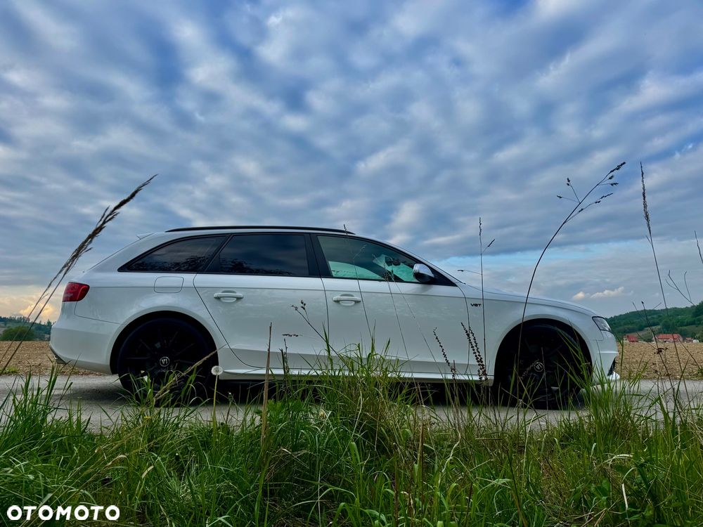 Audi S4 Avant S tronic - 12