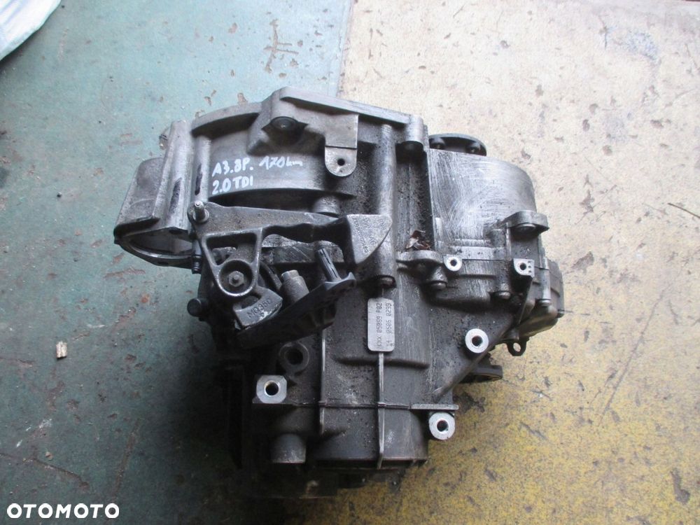 SKRZYNIA BIEGÓW TOURAN GOLF PASSAT B6 AUDI A3 8P 2.0 TDI KXX 170KM - 1