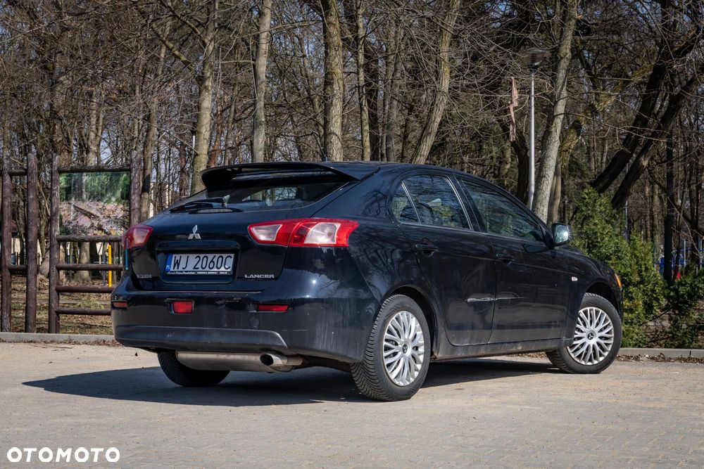 Mitsubishi Lancer 1.8 Invite - 8