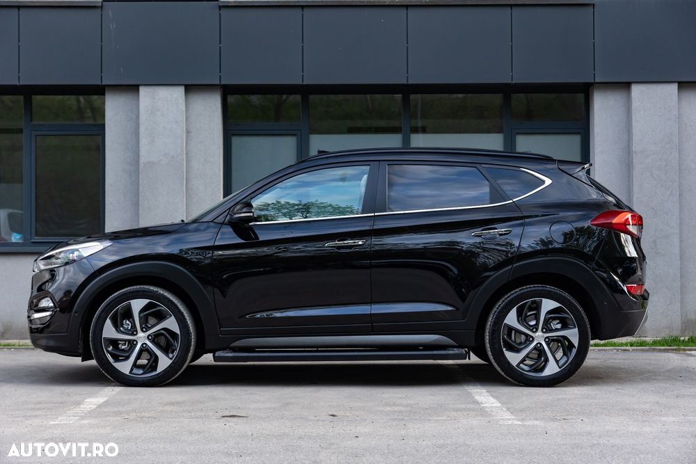 Hyundai Tucson 2.0 CRDI 4WD Automatik Premium - 22