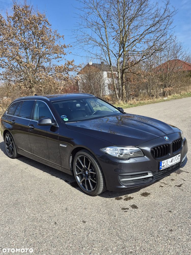 BMW Seria 5 525d xDrive Sport-Aut Modern Line - 3