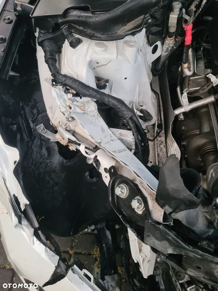 BMW Seria 3 M340i xDrive - 24