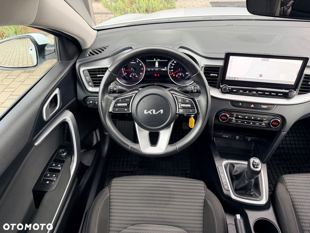 Kia Ceed 1.5 T-GDI M - 16