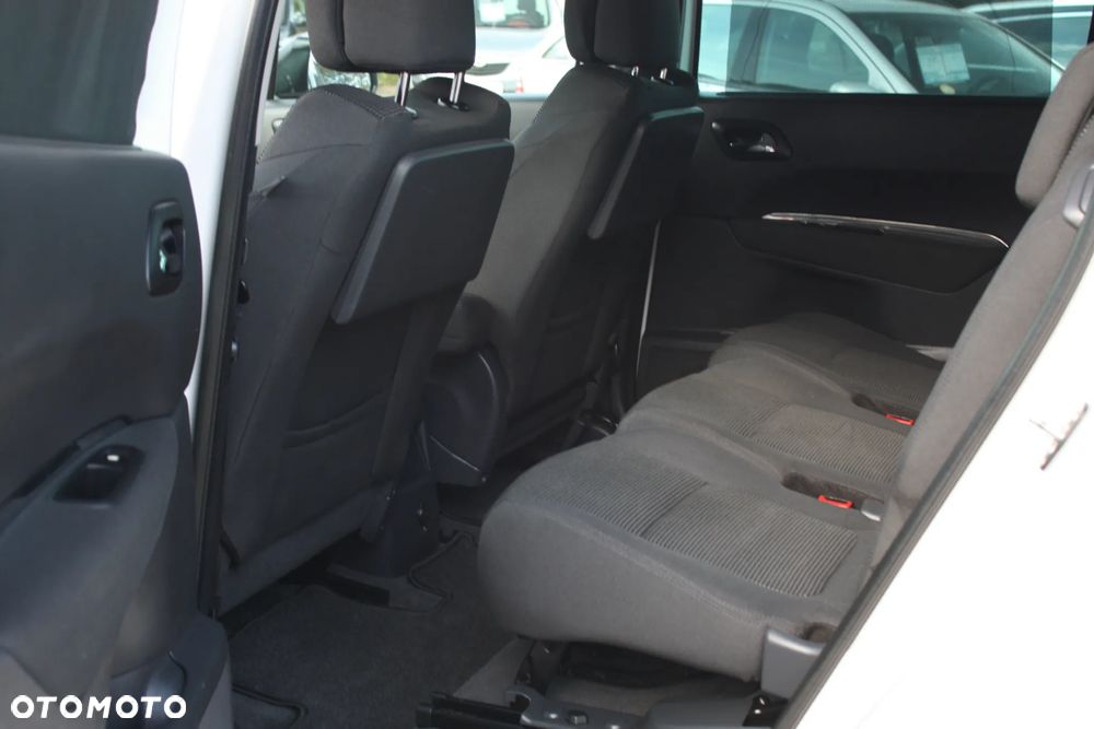 Peugeot 5008 1.6 THP Allure 7os - 7