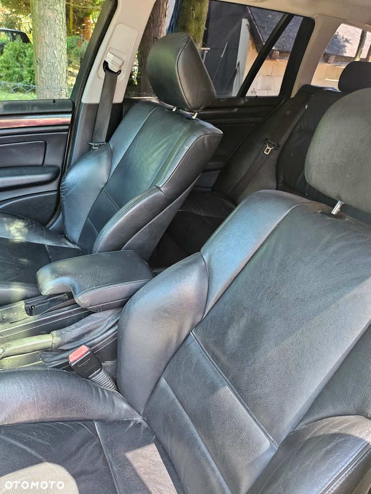 BMW Seria 3 316i - 5