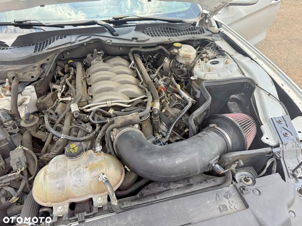Ford Mustang - 7