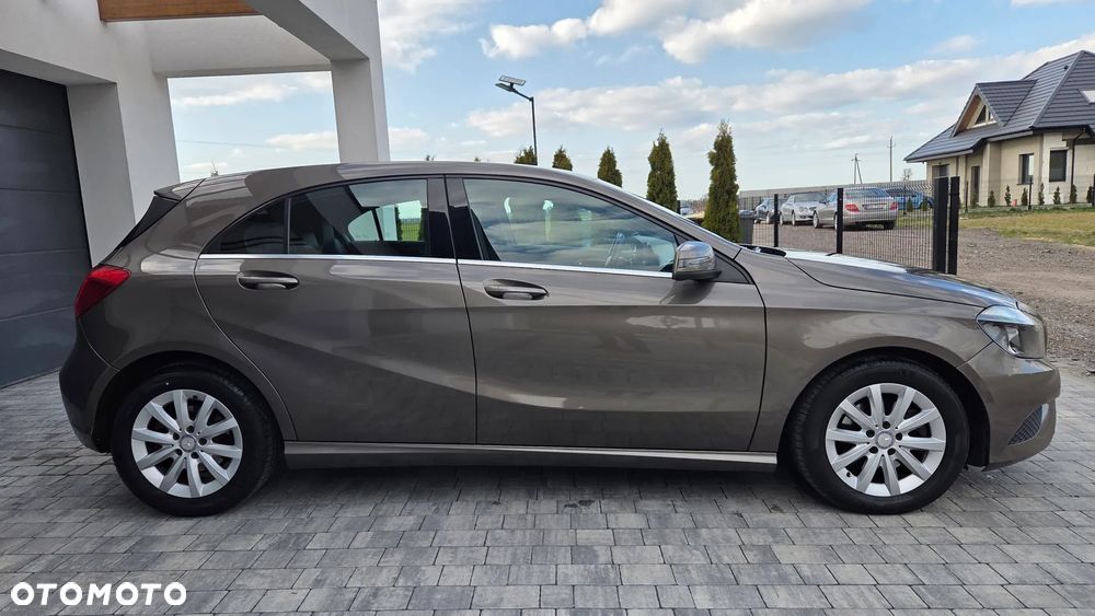 Mercedes-Benz Klasa A 180 (BlueEFFICIENCY) Style - 27