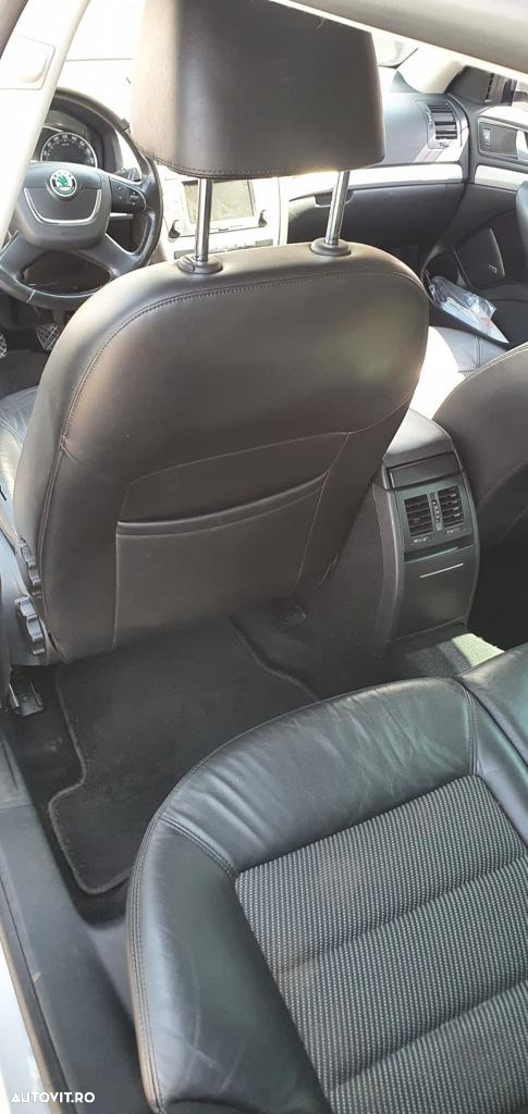 Skoda Octavia 2.0 TDI Ambiente - 11