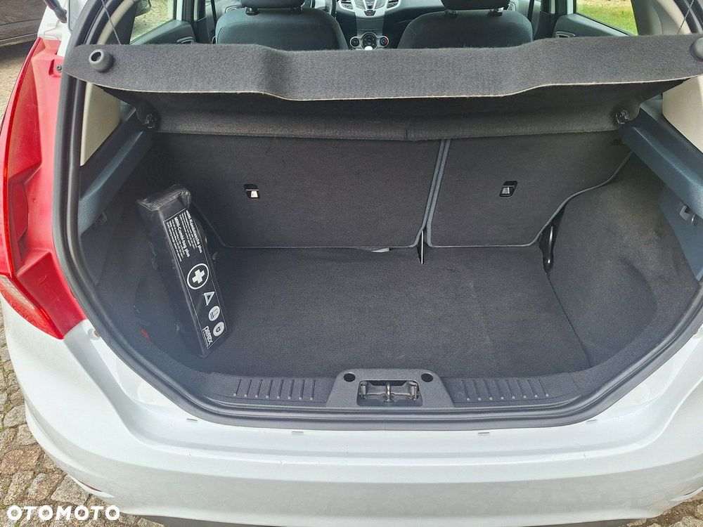 Ford Fiesta - 19