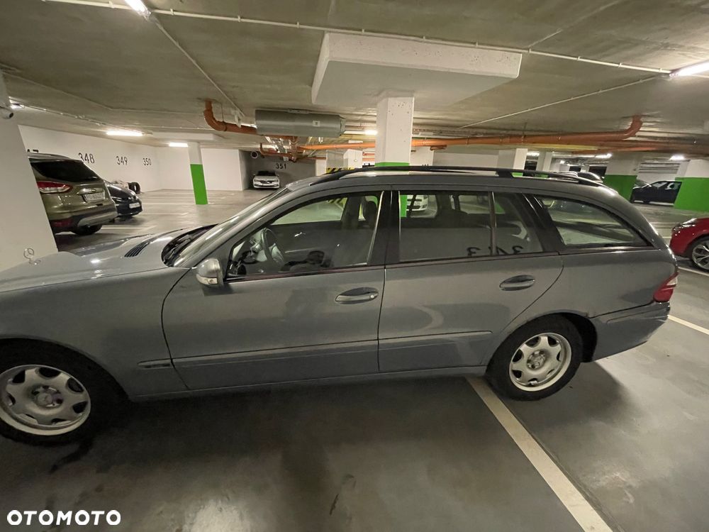 Mercedes-Benz Klasa E 280 CDI T Classic - 13