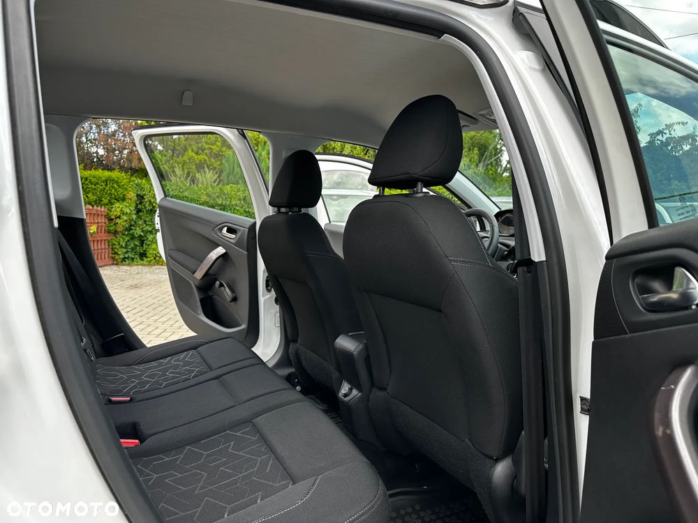 Peugeot 2008 - 24