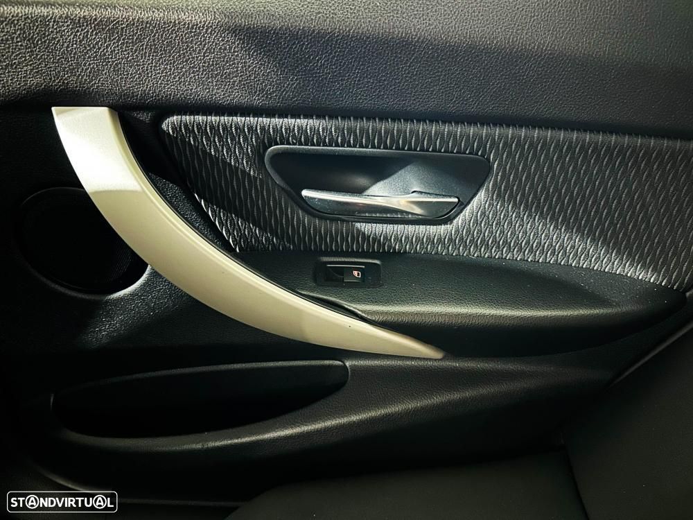 BMW 318 d Line Sport Shadow Auto - 26