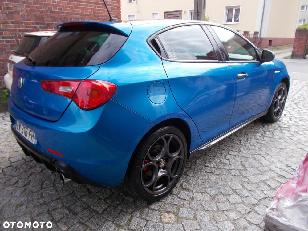 Alfa Romeo Giulietta 2.0 JTDM 16V Collezione - 6