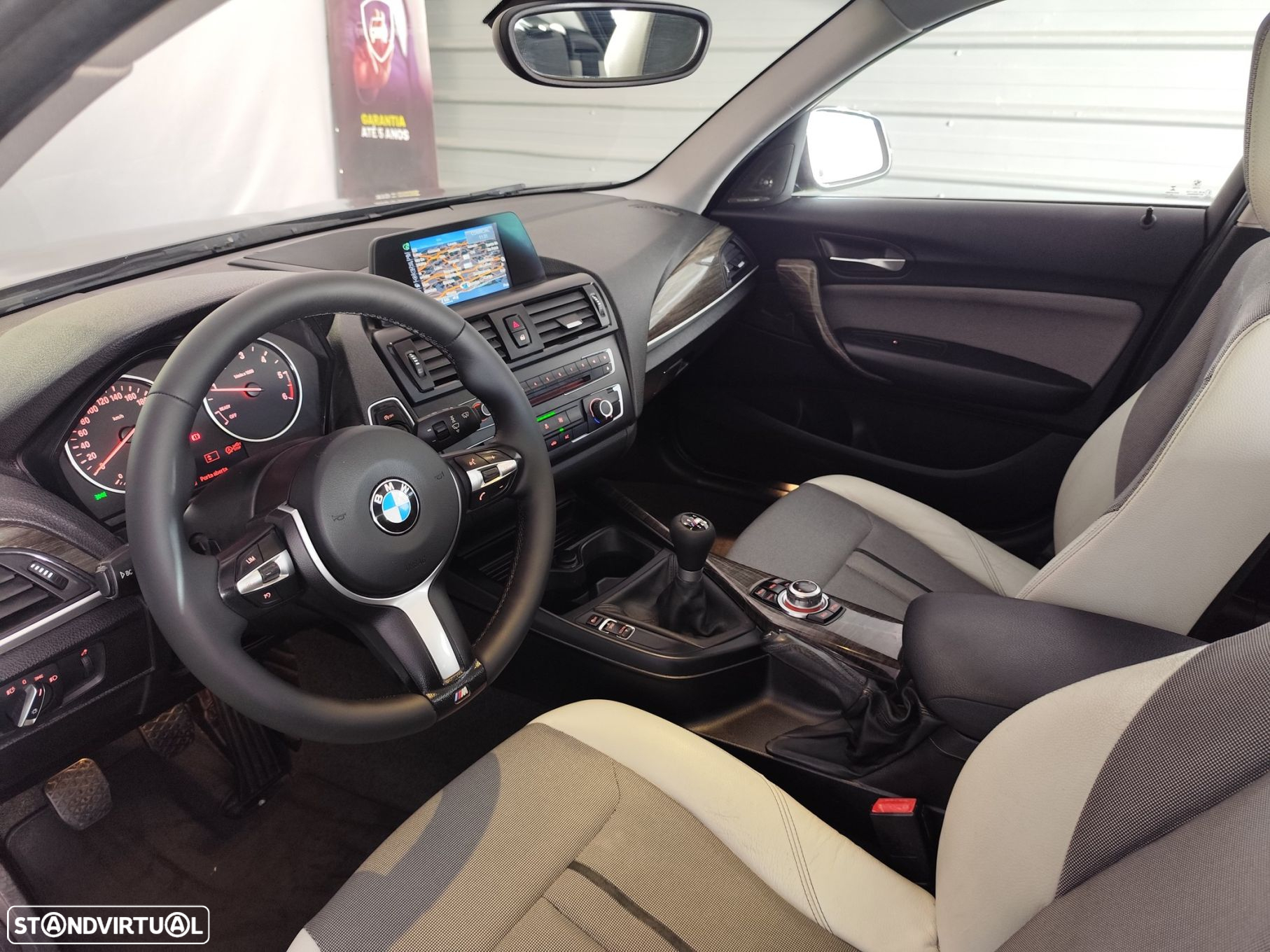 BMW 116 d Line Urban - 30