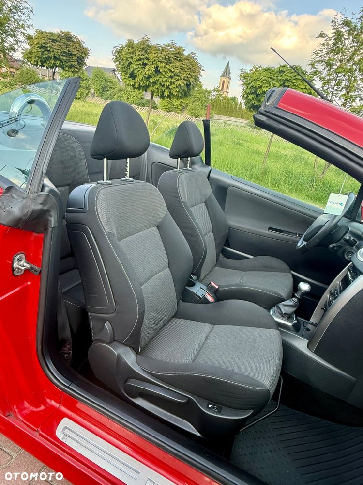 Peugeot 207 CC 1.6 HDi Premium - 36