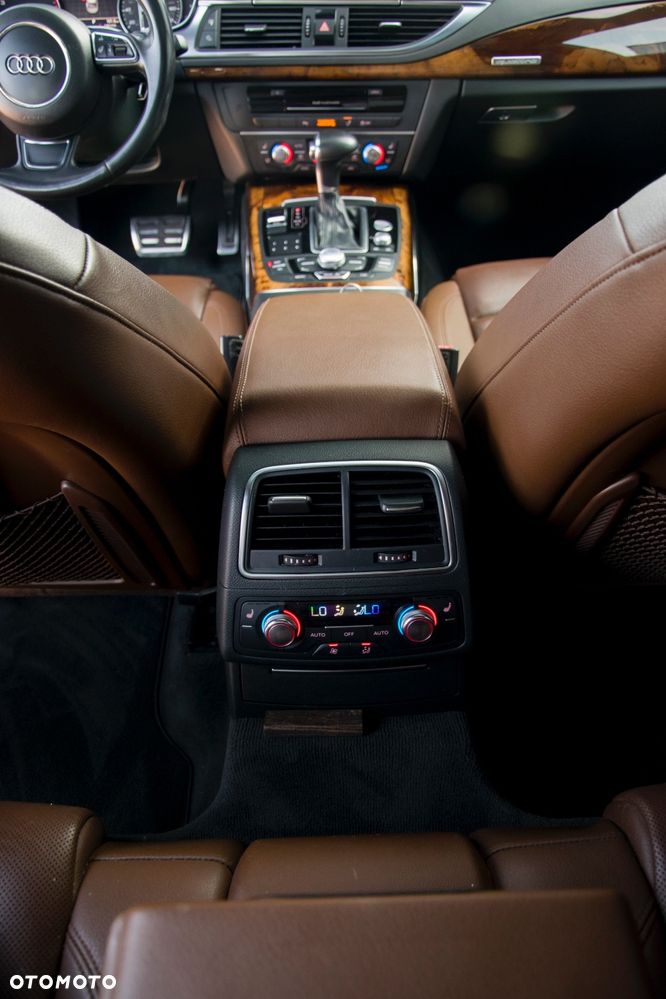 Audi A7 Sportback 3.0 TFSI quattro S tronic sport selection - 4