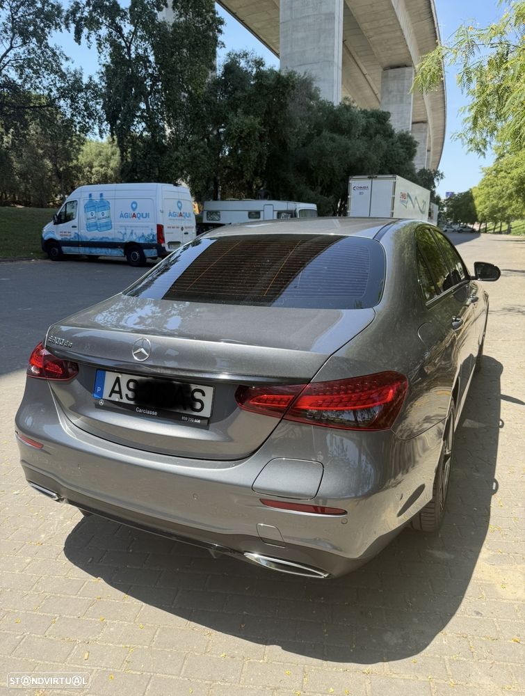 Mercedes-Benz E 300 e Station - 12