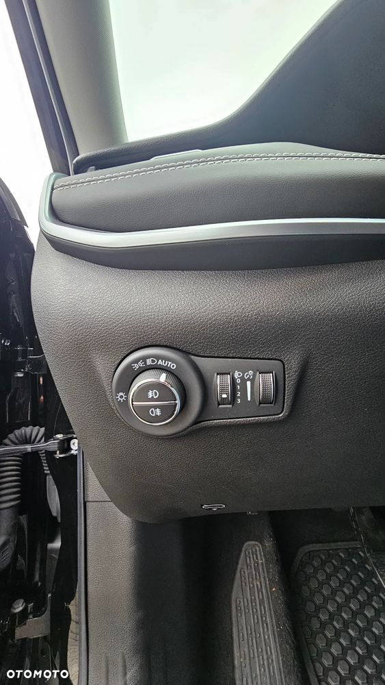 Jeep Compass 1.5 T4 mHEV Freedom Edition I FWD S&S DCT - 28