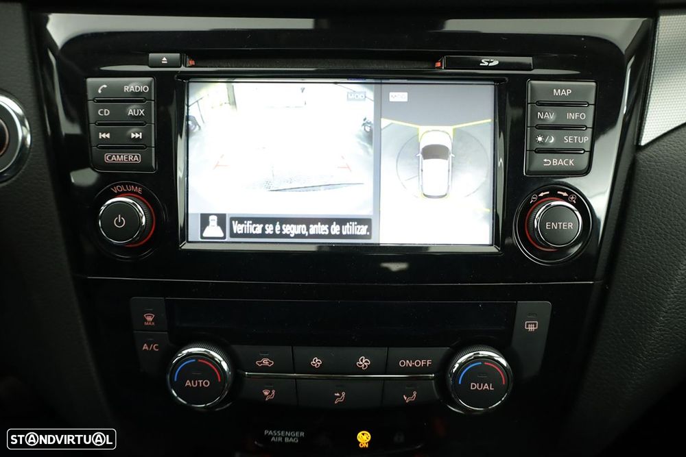 Nissan Qashqai 1.5 dCi N-Connecta - 12