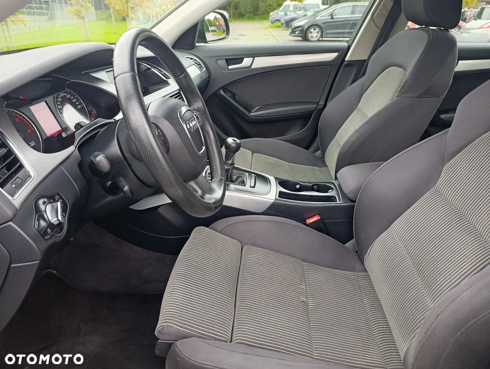 Audi A4 Avant 2.0 TDI DPF Ambiente - 10