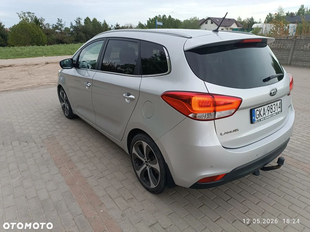 Kia Carens 1.7 CRDi L 7os - 4