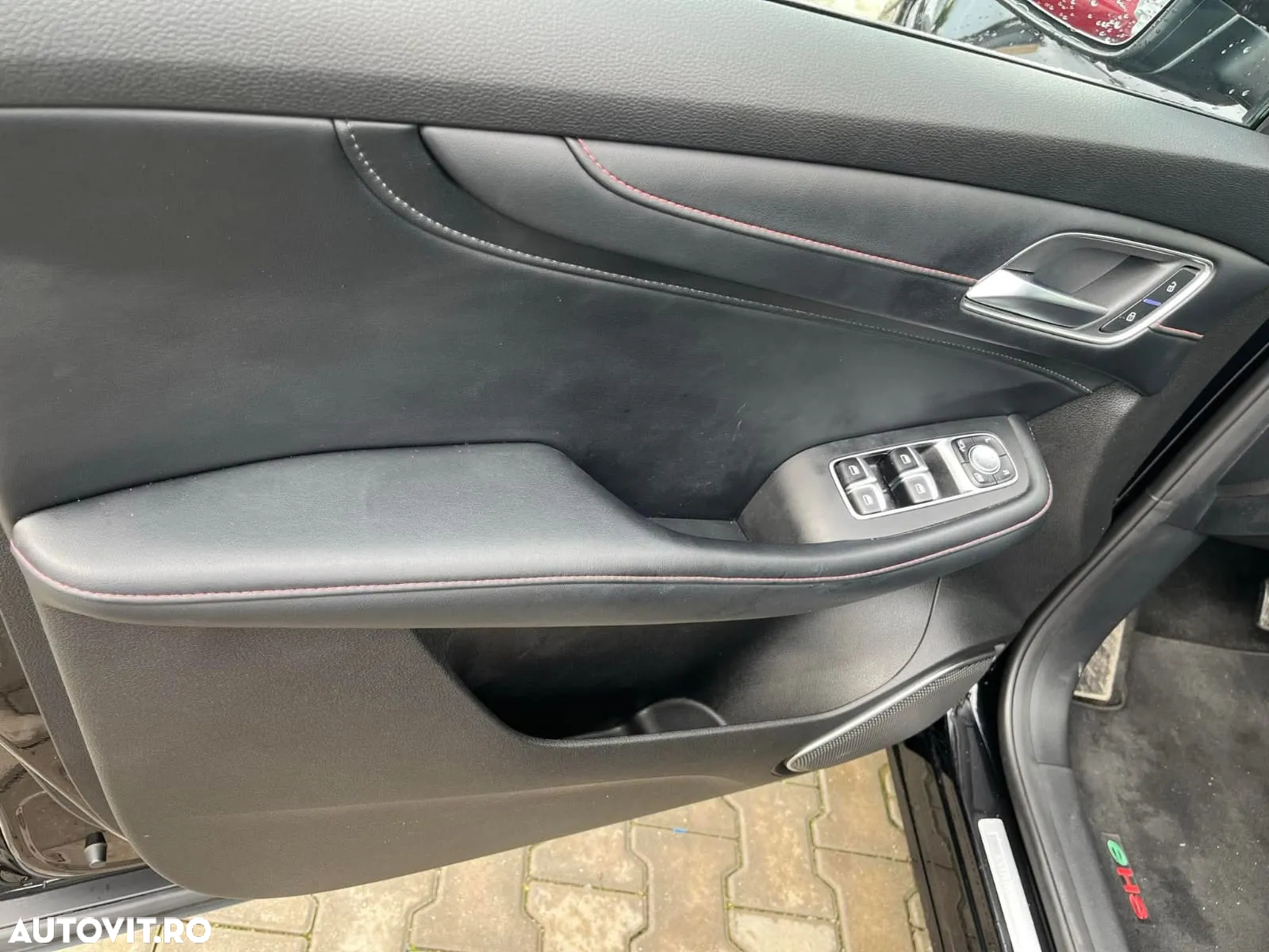 MG EHS 1.5 T-GDi AT PHEV Excite - 9