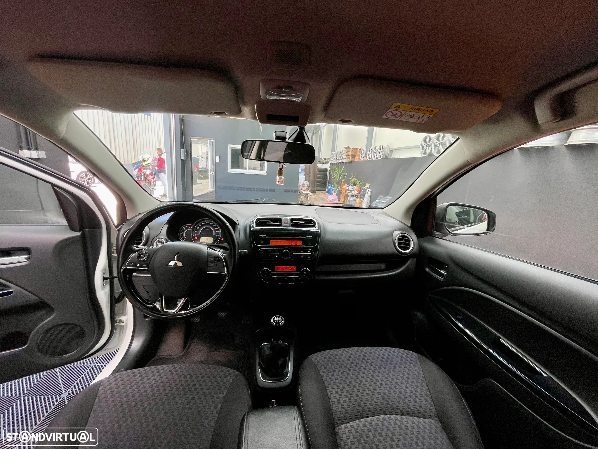 Mitsubishi Space Star 1.2 Intense - 13