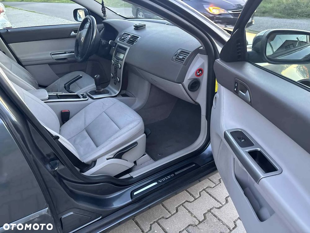 Volvo V50 - 11
