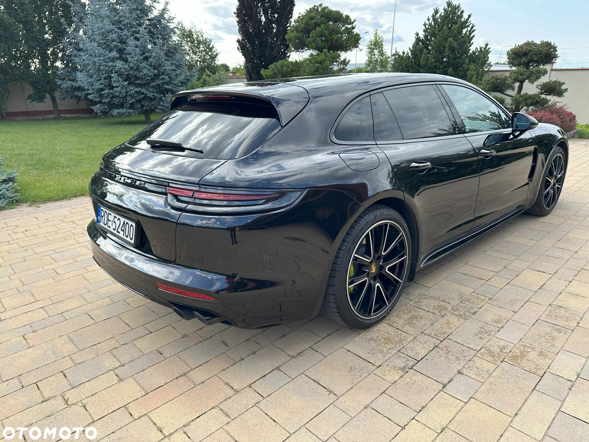 Porsche Panamera 4 e-Hybrid Sport Turismo - 4