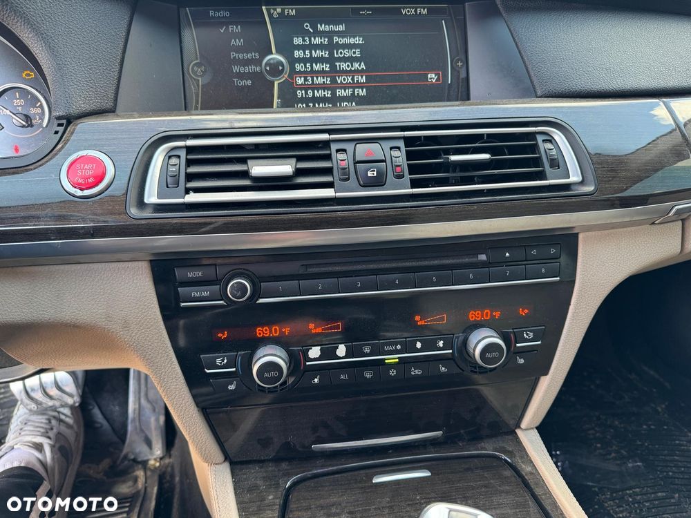 BMW Seria 7 - 16