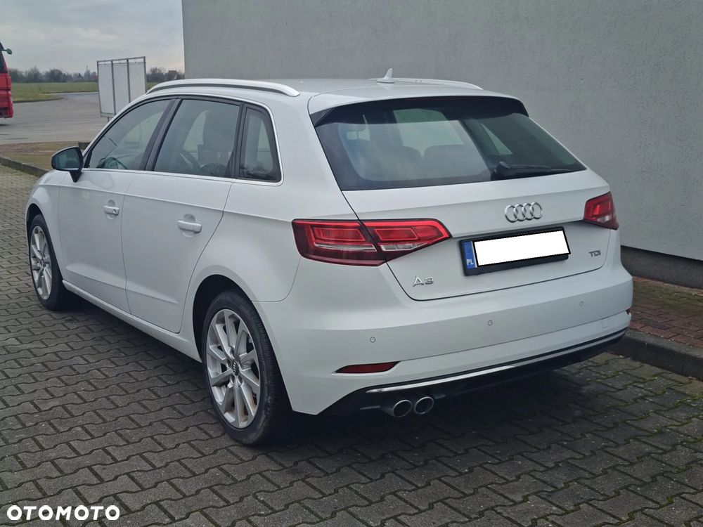 Audi A3 Sportback 2.0 TDI S tronic - 5