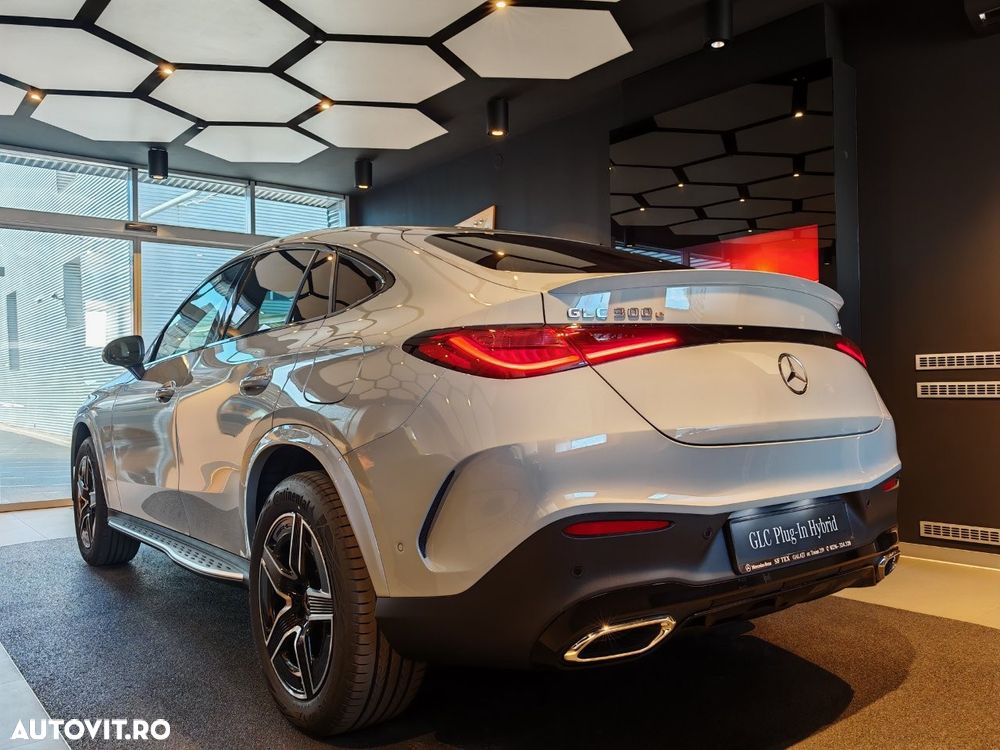 Mercedes-Benz GLC 300 e 4Matic 9G-TRONIC Edition AMG Line - 11