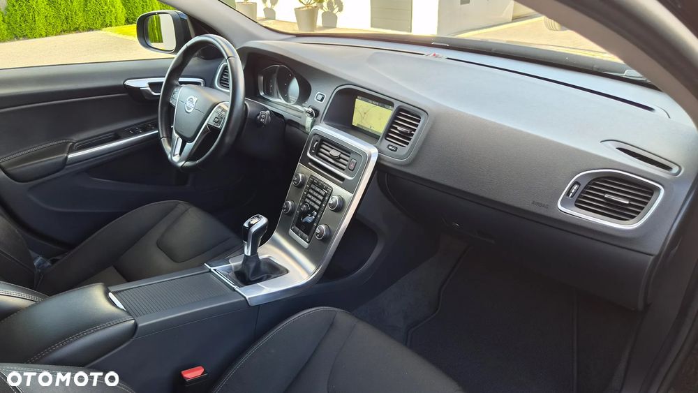 Volvo V60 D2 Kinetic - 10
