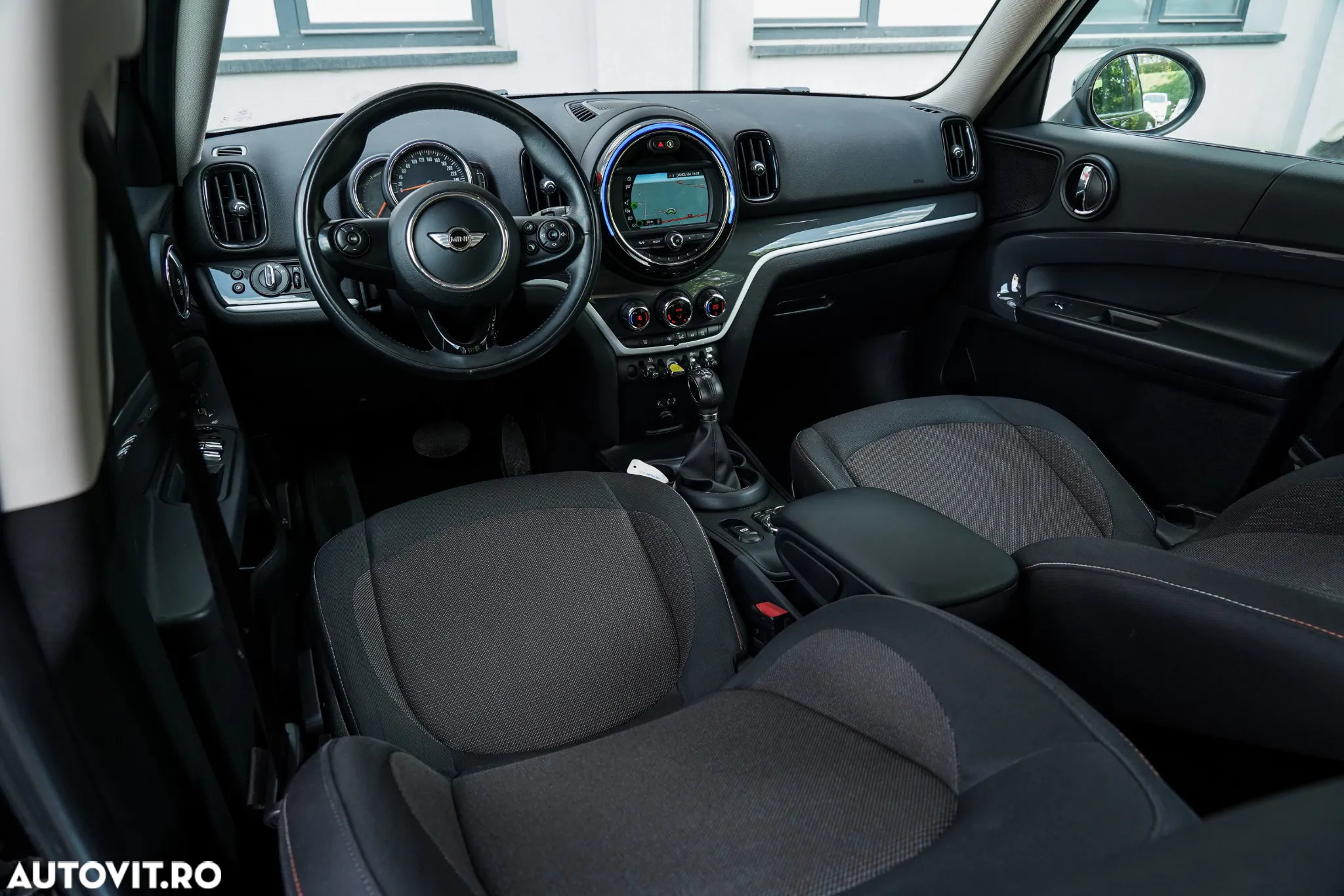Mini Countryman Cooper S E ALL4 AT - 12