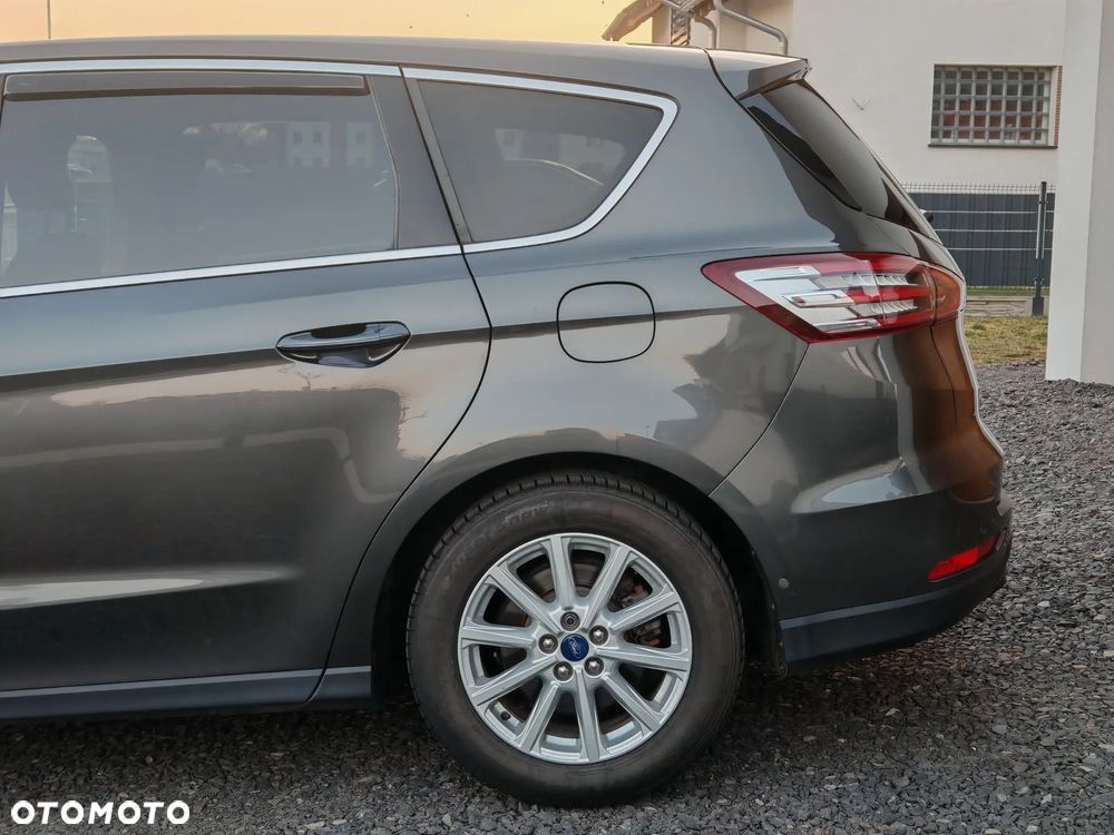 Ford S-Max 2.0 TDCi Titanium PowerShift - 9