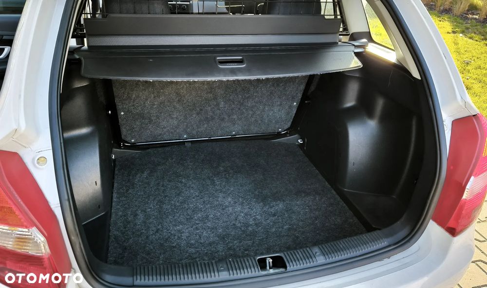 Skoda Fabia 1.4 16V Ambition - 2