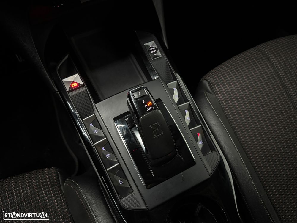 DS DS3 Crossback E-TENSE PERFORMANCE LINE - 13