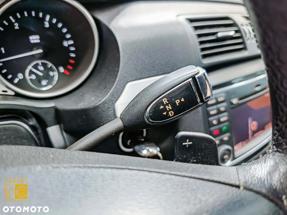 Mercedes-Benz Klasa R 320 CDI L 4-Matic - 24