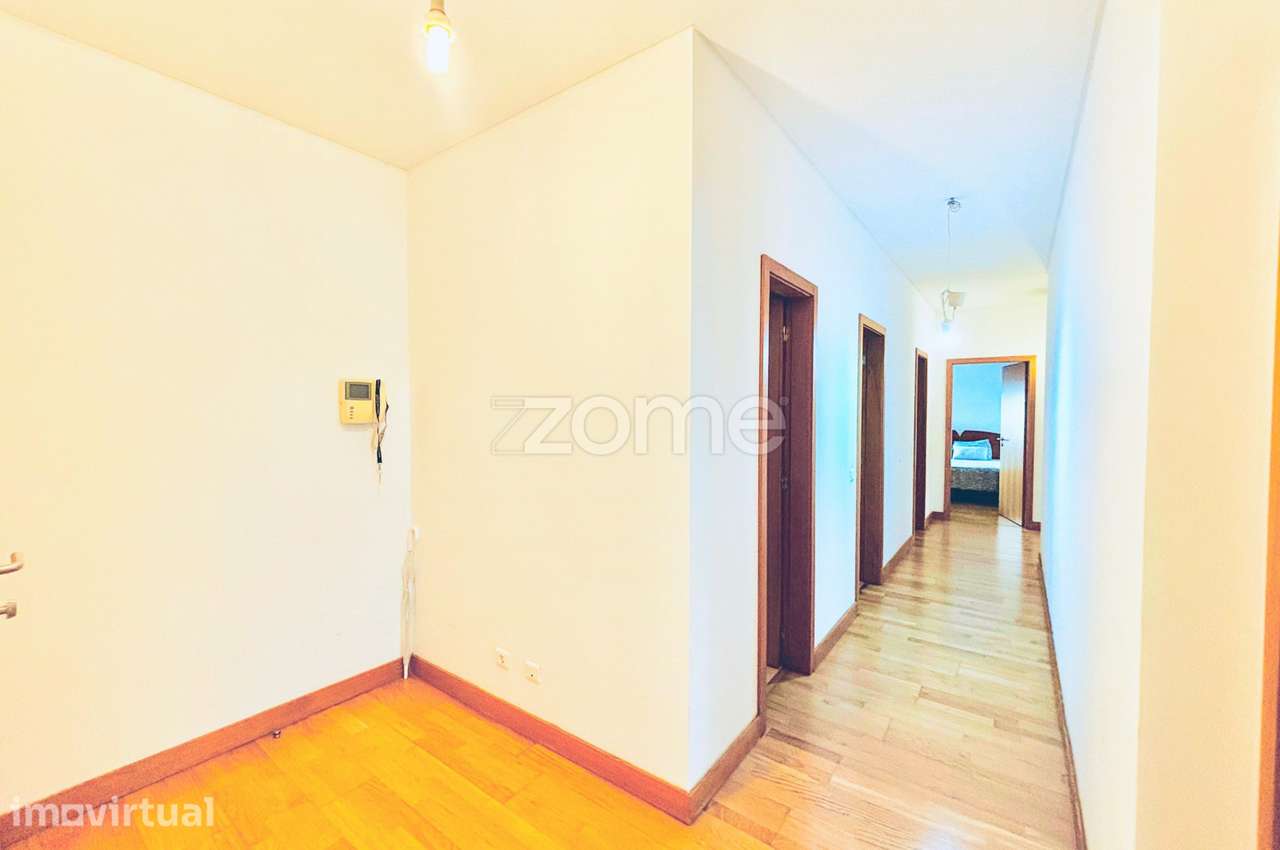 Apartamento T4 Hosp. São João - Grande imagem: 3/24