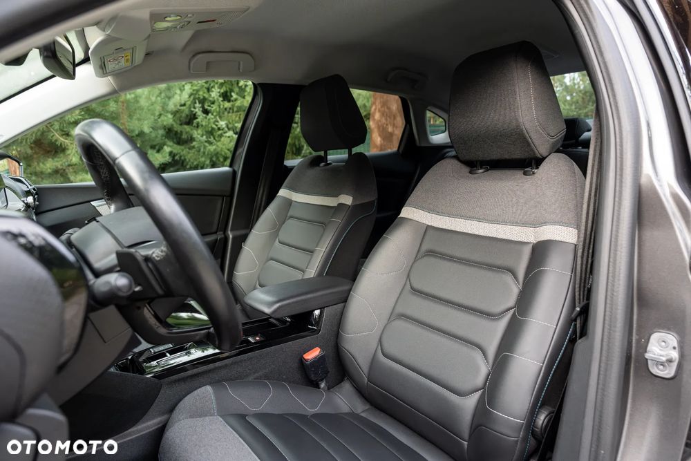 Citroën C4X 1.2 PureTech Shine Pack S&S EAT8 - 23