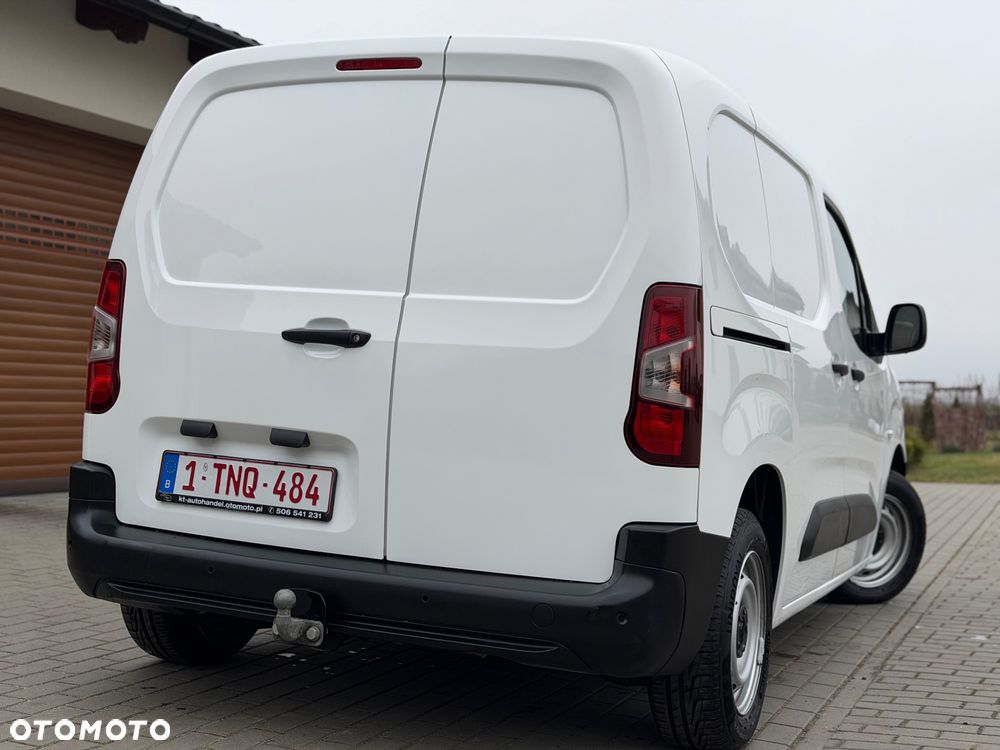 Opel COMBO - 28