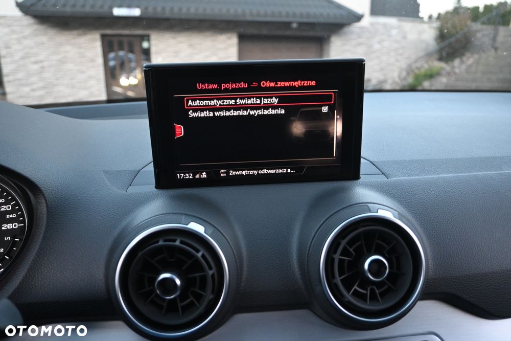 Audi Q2 30 TDI S tronic sport - 33
