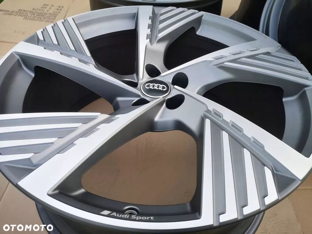 AUDI Q7 E-TRON Q7 RS6 RS7 RS5 22' 4KE - 1