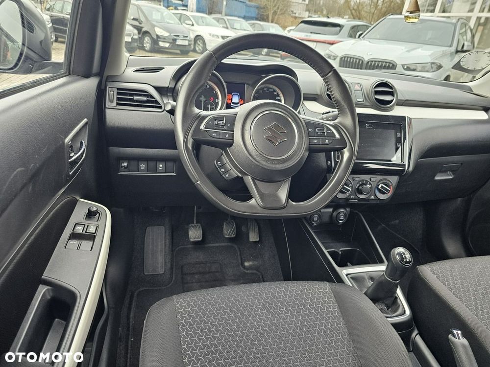 Suzuki Swift - 18