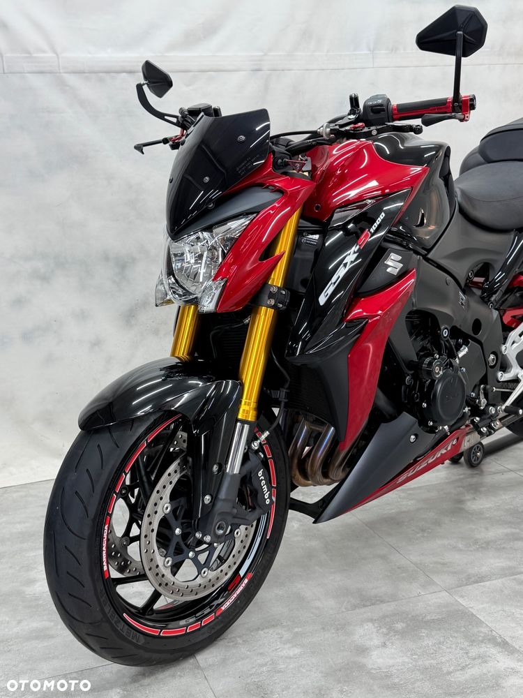Suzuki GSX 1000 - 16