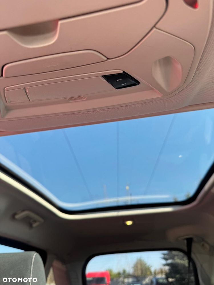 Ford Grand C-MAX 2.0 TDCi Titanium - 16